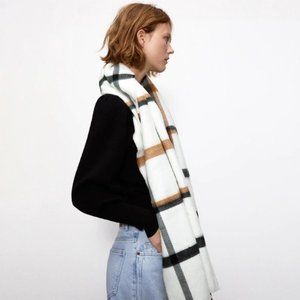Oversized Plaid Winter Blanket Soft Scarf (White Black & Camel Color)